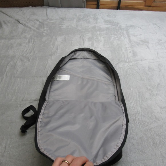 Patagonia Arbor Day Pack 20L One Size Black Water Resistant Adjustable Hike LOGO - Picture 7 of 12